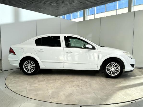 Opel Astra H Рестайлинг с пробегом 2008 года, цена 440 000 рублей, 265288 км, седан, Автокод Объявления