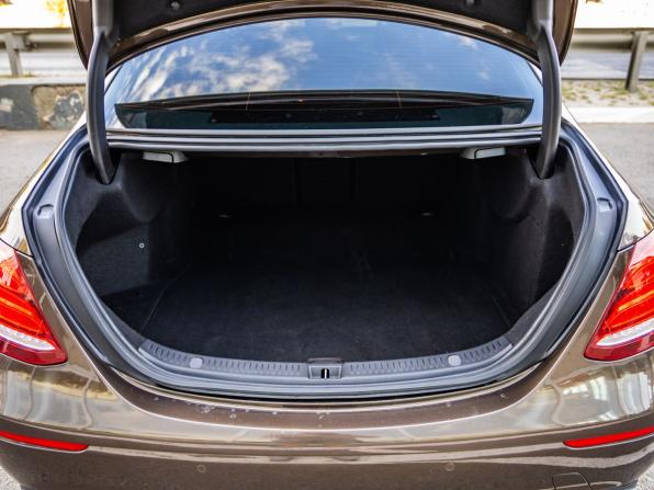 Mercedes-Benz E-Класс V (W213 S213 C238) с пробегом 2016 года, цена 2 258 000 рублей, 266617 км, седан, Автокод Объявления