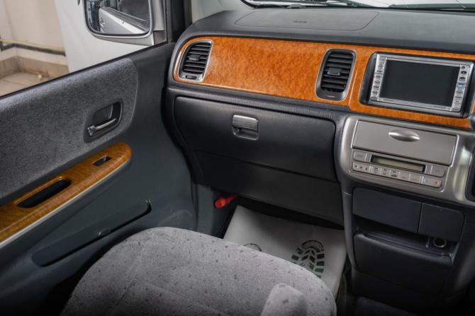 Honda Stepwgn II Рестайлинг с пробегом 2004 года, цена 699 000 рублей, 249000 км, минивэн, Автокод Объявления
