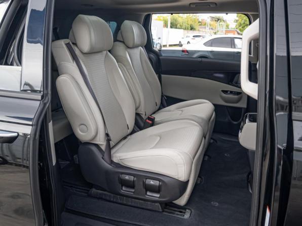 Kia Carnival IV с пробегом 2023 года, цена 4 630 000 рублей, 53952 км, минивэн, Автокод Объявления