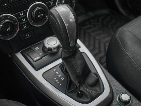 Land Rover Freelander II Рестайлинг с пробегом 2010 года, цена 1 350 000 рублей, 248602 км, внедорожник, Автокод Объявления