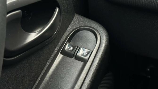Renault Duster I Рестайлинг с пробегом 2016 года, цена 725 000 рублей, 264956 км, внедорожник, Автокод Объявления