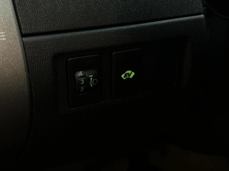 Toyota Prius II Рестайлинг (XW20) Красноярск  - изображение 15