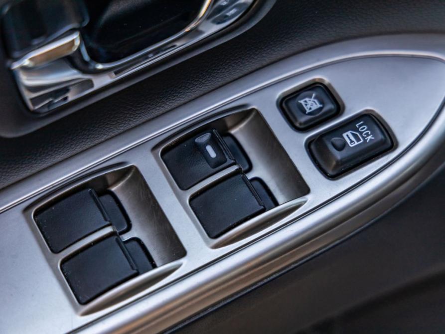 Mitsubishi Pajero IV Рестайлинг 2 Волгоград  - изображение 15