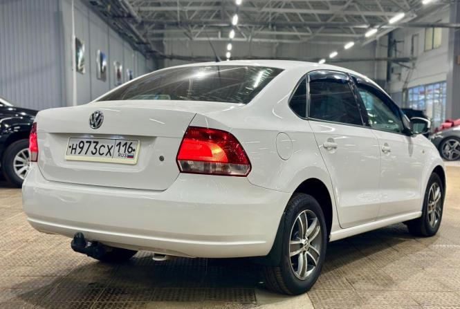 Volkswagen Polo V с пробегом 2011 года, цена 735 000 рублей, 136337 км, седан, Автокод Объявления