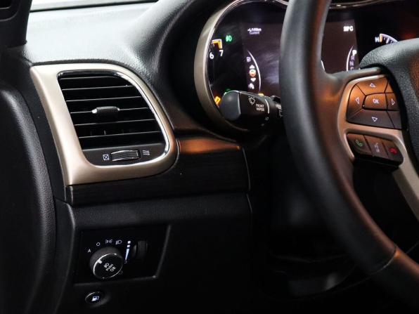 Jeep Grand Cherokee IV (WK2) Рестайлинг с пробегом 2013 года, цена 2 049 000 рублей, 71622 км, внедорожник, Автокод Объявления