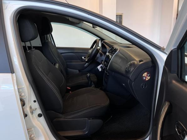 Renault Logan II Рестайлинг с пробегом 2020 года, цена 895 000 рублей, 124249 км, седан, Автокод Объявления