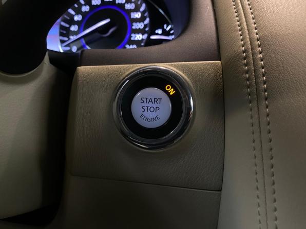 Infiniti QX56 II с пробегом 2012 года, цена 2 030 000 рублей, 229201 км, внедорожник, Автокод Объявления
