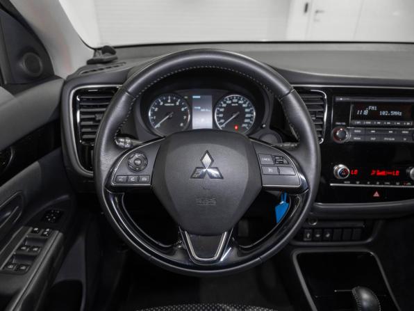 Mitsubishi Outlander III Рестайлинг 3 с пробегом 2021 года, цена 2 645 000 рублей, 47360 км, внедорожник, Автокод Объявления