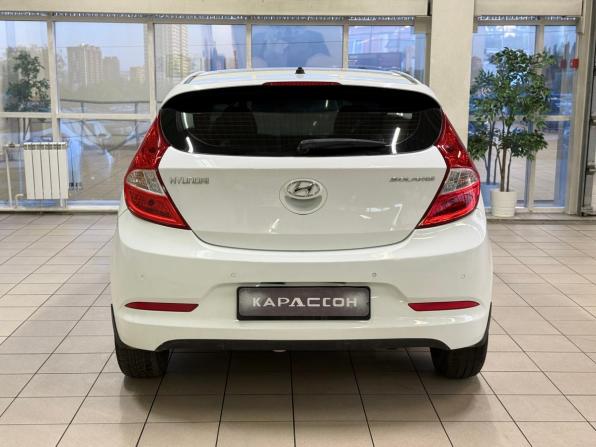 Hyundai Solaris I Рестайлинг с пробегом 2015 года, цена 779 000 рублей, 136000 км, хэтчбек, Автокод Объявления