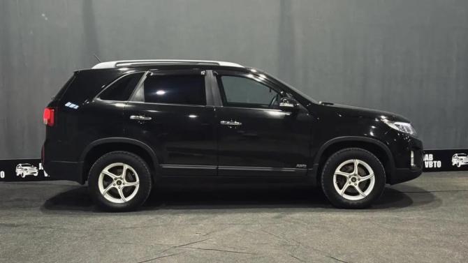 Kia Sorento II Рестайлинг с пробегом 2013 года, цена 1 650 000 рублей, 169000 км, внедорожник, Автокод Объявления
