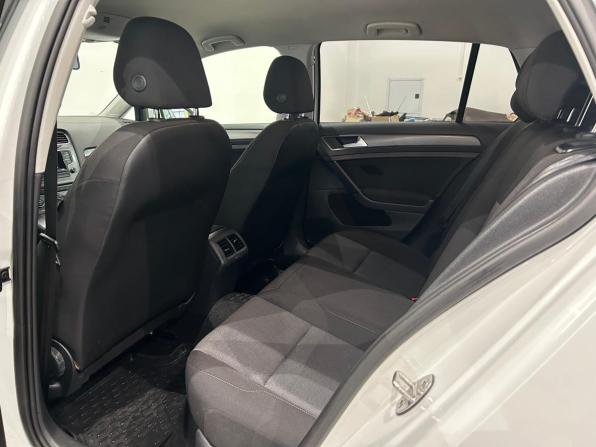 Volkswagen Golf VII с пробегом 2013 года, цена 929 000 рублей, 192155 км, хэтчбек, Автокод Объявления