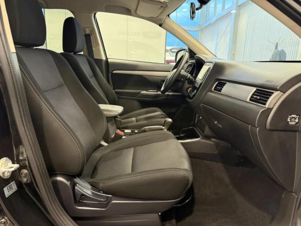 Mitsubishi Outlander III Рестайлинг 2 с пробегом 2017 года, цена 1 490 000 рублей, 178638 км, внедорожник, Автокод Объявления