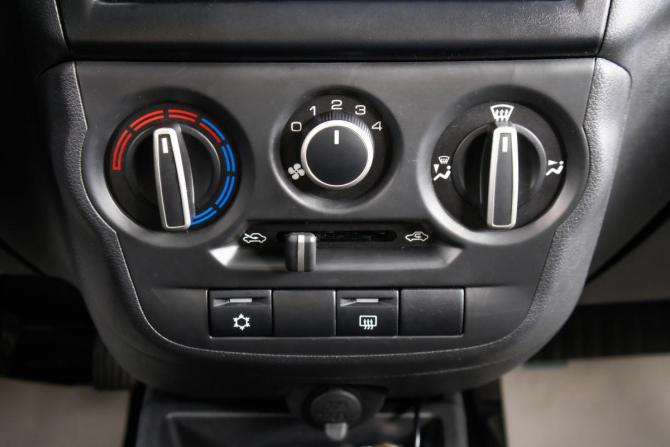 Lada (ВАЗ) Granta I Рестайлинг с пробегом 2019 года, цена 879 000 рублей, 36258 км, лифтбек, Автокод Объявления