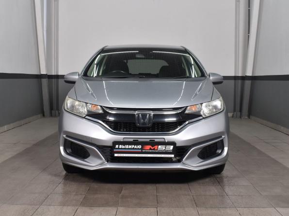Honda Fit III Рестайлинг с пробегом 2018 года, цена 989 995 рублей, 168884 км, хэтчбек, Автокод Объявления