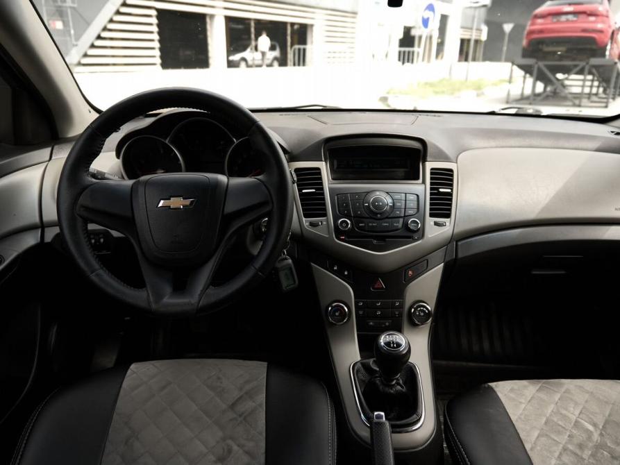 Chevrolet Cruze I Рестайлинг Казань  - изображение 8