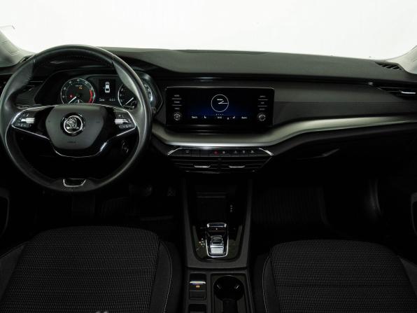 Skoda Octavia IV (A8) с пробегом 2021 года, цена 2 348 000 рублей, 63725 км, лифтбек, Автокод Объявления