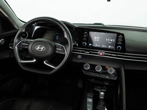 Hyundai Elantra VII (CN7) Рестайлинг с пробегом 2023 года, цена 1 750 000 рублей, 70100 км, седан, Автокод Объявления