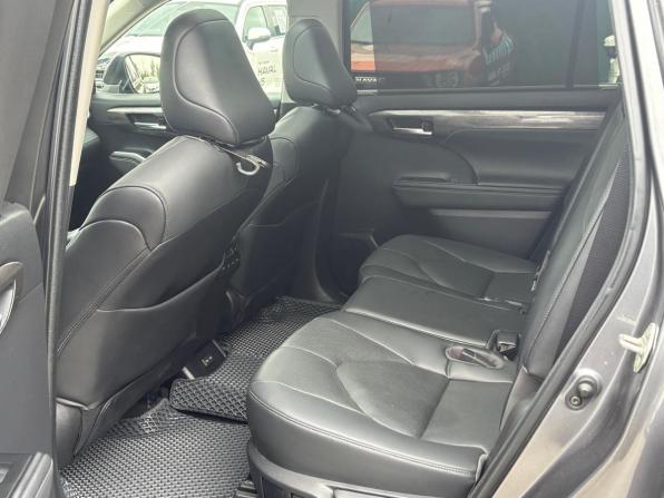 Toyota Highlander IV (XU70) с пробегом 2023 года, цена 6 100 000 рублей, 31414 км, внедорожник, Автокод Объявления