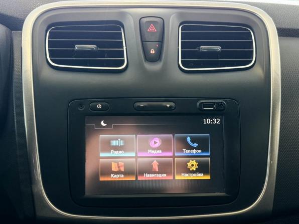 Renault Sandero II с пробегом 2016 года, цена 1 115 000 рублей, 88289 км, хэтчбек, Автокод Объявления