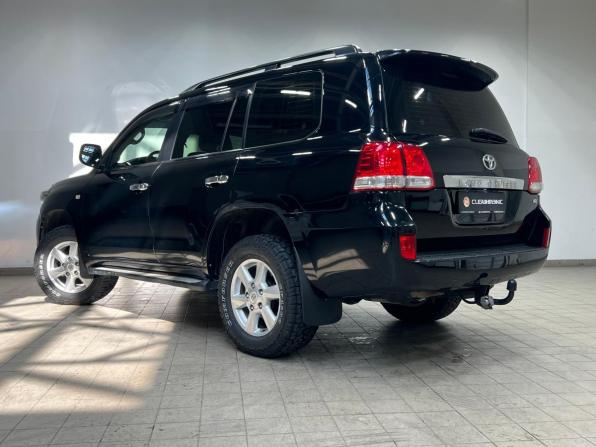 Toyota Land Cruiser 200 Series с пробегом 2010 года, цена 2 830 000 рублей, 305312 км, внедорожник, Автокод Объявления