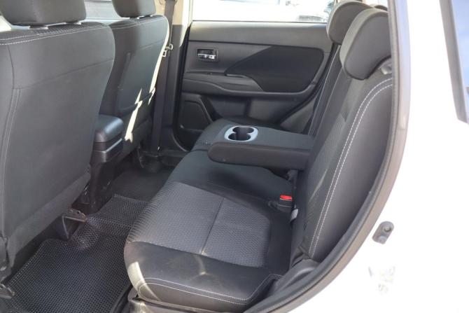 Mitsubishi Outlander III Рестайлинг 2 с пробегом 2016 года, цена 1 699 000 рублей, 157000 км, внедорожник, Автокод Объявления