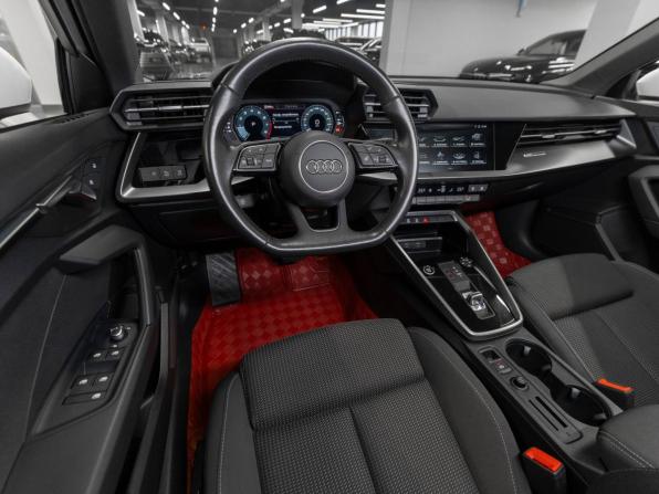 Audi A3 IV (8Y) с пробегом 2021 года, цена 2 880 000 рублей, 47182 км, хэтчбек, Автокод Объявления