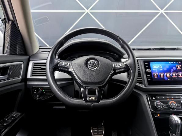Volkswagen Teramont I с пробегом 2019 года, цена 2 599 000 рублей, 206327 км, внедорожник, Автокод Объявления