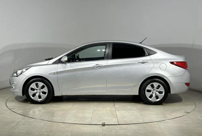 Hyundai Solaris I Рестайлинг с пробегом 2016 года, цена 900 000 рублей, 155345 км, седан, Автокод Объявления