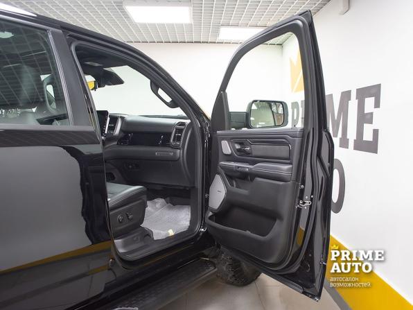 Ram 1500 V Рестайлинг с пробегом 2025 года, цена 9 299 000 рублей, 57 км, offers.body_type.unknown, Автокод Объявления