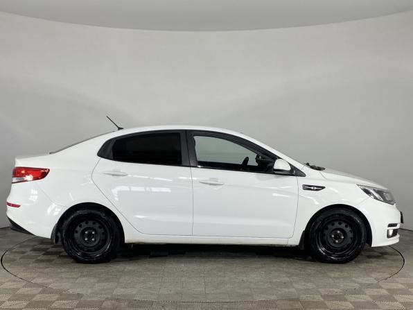 Kia Rio III Рестайлинг с пробегом 2016 года, цена 1 050 000 рублей, 167692 км, седан, Автокод Объявления