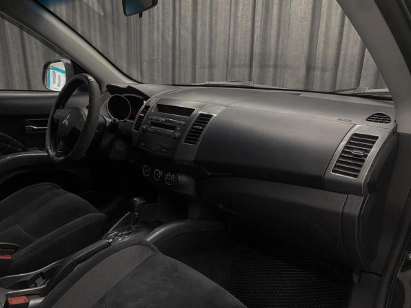 Mitsubishi Outlander II Рестайлинг с пробегом 2010 года, цена 1 075 000 рублей, 100000 км, внедорожник, Автокод Объявления
