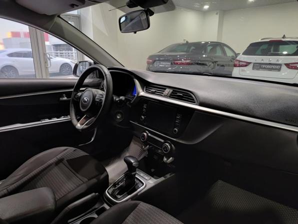 Kia Rio IV Рестайлинг с пробегом 2020 года, цена 1 600 000 рублей, 164300 км, хэтчбек, Автокод Объявления