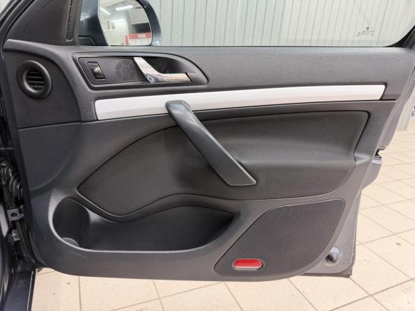 Skoda Octavia II (A5) Рестайлинг с пробегом 2011 года, цена 868 000 рублей, 176287 км, лифтбек, Автокод Объявления
