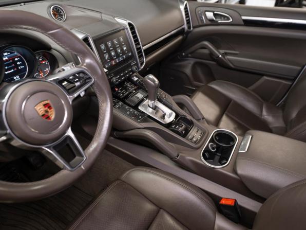Porsche Cayenne II Рестайлинг (958) с пробегом 2017 года, цена 4 200 000 рублей, 118690 км, внедорожник, Автокод Объявления