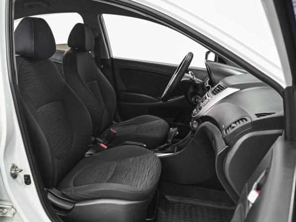 Hyundai Solaris I Рестайлинг с пробегом 2015 года, цена 1 050 000 рублей, 210396 км, седан, Автокод Объявления