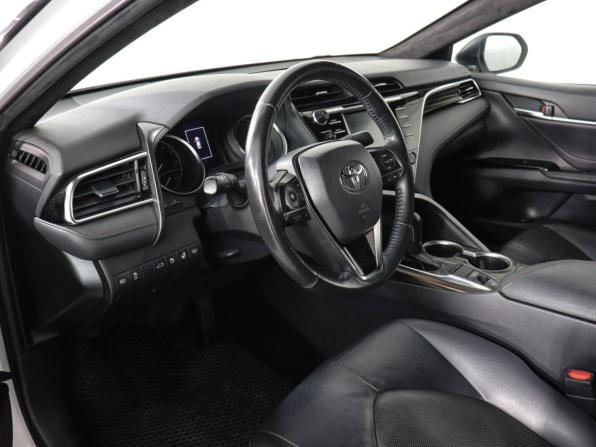 Toyota Camry VIII (XV70) с пробегом 2018 года, цена 2 597 000 рублей, 139411 км, седан, Автокод Объявления