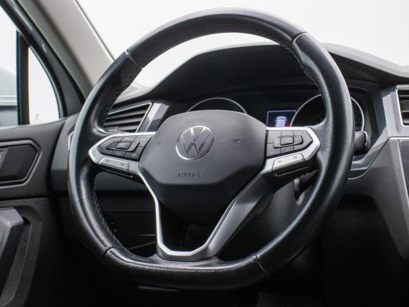 Volkswagen Tiguan II Рестайлинг с пробегом 2021 года, цена 3 095 000 рублей, 90000 км, внедорожник, Автокод Объявления