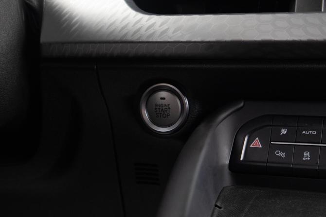 Haval F7 I Рестайлинг с пробегом 2024 года, цена 2 459 000 рублей, 17350 км, внедорожник, Автокод Объявления