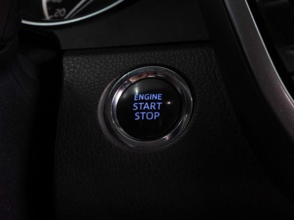 Toyota Camry VIII (XV70) Рестайлинг с пробегом 2021 года, цена 3 049 000 рублей, 151932 км, седан, Автокод Объявления