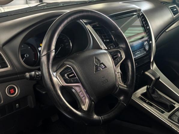 Mitsubishi Pajero Sport III с пробегом 2017 года, цена 2 670 000 рублей, 204775 км, внедорожник, Автокод Объявления