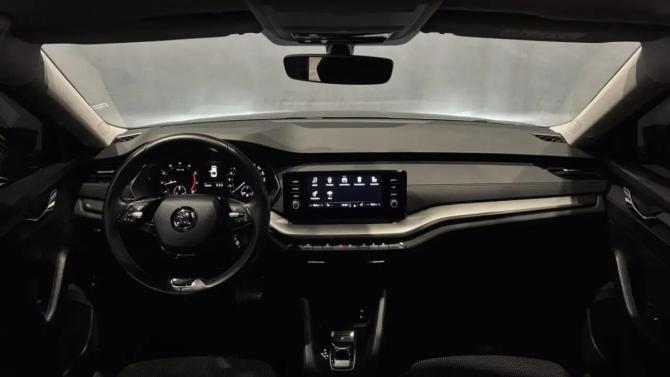 Skoda Octavia IV (A8) с пробегом 2021 года, цена 1 990 000 рублей, 168107 км, лифтбек, Автокод Объявления