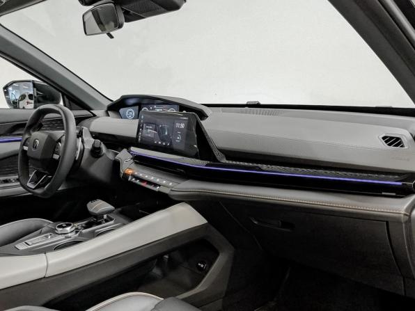 Changan UNI-V I с пробегом 2024 года, цена 2 150 000 рублей, 41195 км, лифтбек, Автокод Объявления