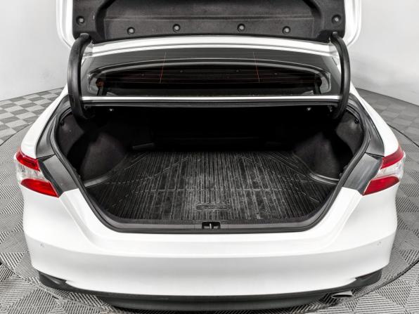 Toyota Camry VIII (XV70) с пробегом 2019 года, цена 2 390 000 рублей, 178941 км, седан, Автокод Объявления