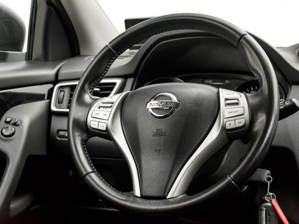 Nissan Qashqai II с пробегом 2017 года, цена 1 325 000 рублей, 97439 км, внедорожник, Автокод Объявления
