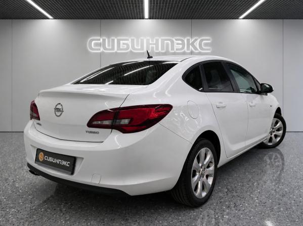 Opel Astra J Рестайлинг с пробегом 2013 года, цена 559 000 рублей, 233000 км, седан, Автокод Объявления