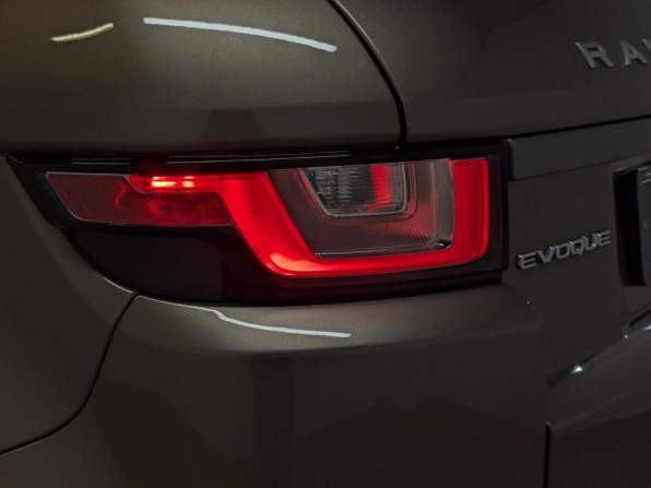 Land Rover Range Rover Evoque I Рестайлинг с пробегом 2018 года, цена 2 495 000 рублей, 146051 км, внедорожник, Автокод Объявления