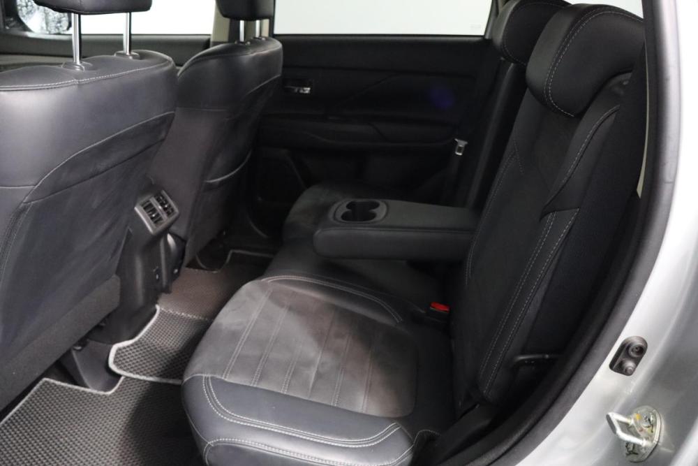 Mitsubishi Outlander III Рестайлинг 3 Санкт-Петербург  - изображение 13