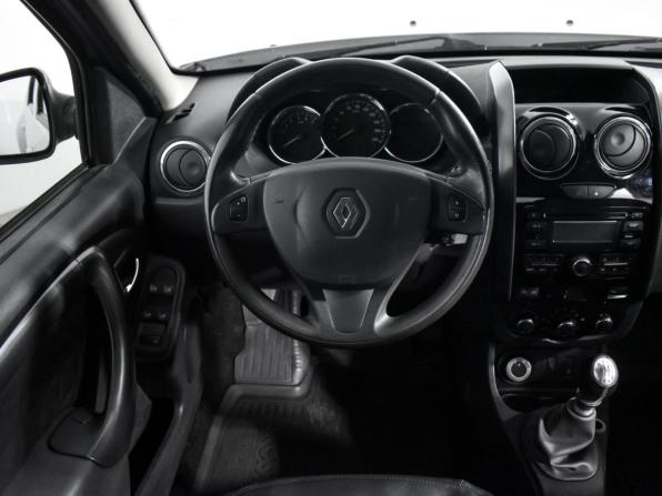 Renault Duster I Рестайлинг с пробегом 2016 года, цена 929 000 рублей, 180849 км, внедорожник, Автокод Объявления
