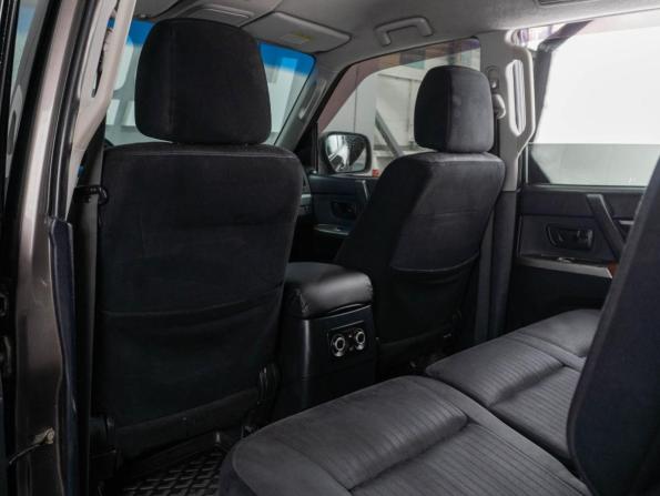 Mitsubishi Pajero IV Рестайлинг 1 с пробегом 2011 года, цена 1 749 000 рублей, 307477 км, внедорожник, Автокод Объявления